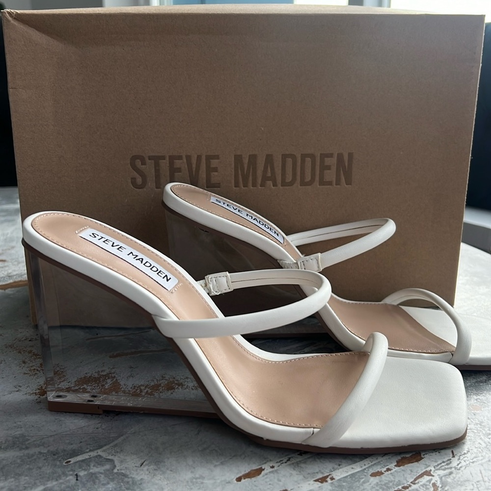 COPY - Steve Madden transparent wedge in white size 8